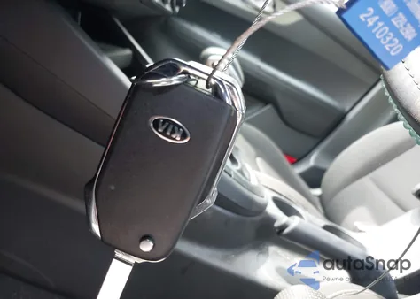 2021 Kia Forte Lxs z USA, uszkodzony, nr VIN 3KPF24AD2ME285486